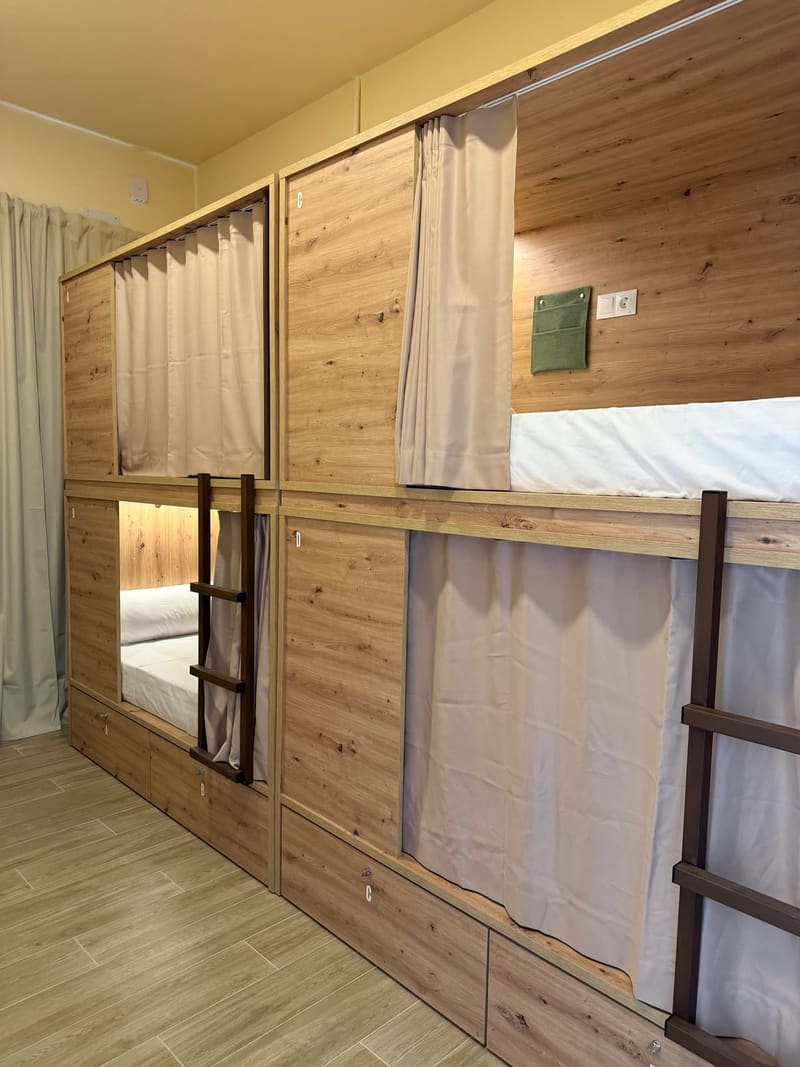 Female Dorm 6-Bed — photo 6 of 6