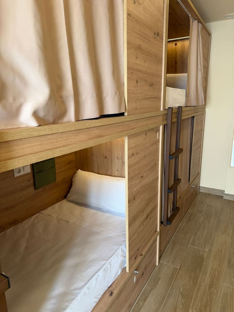 Mixed Dorm 4-Bed — photo 3 of 5